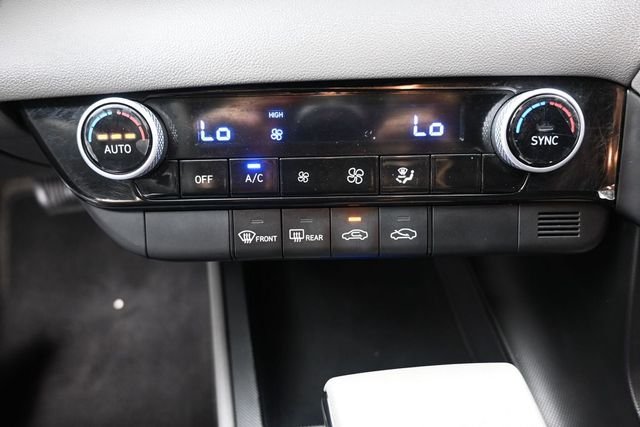 Used 2023 Blue Hyundai SEL image 9