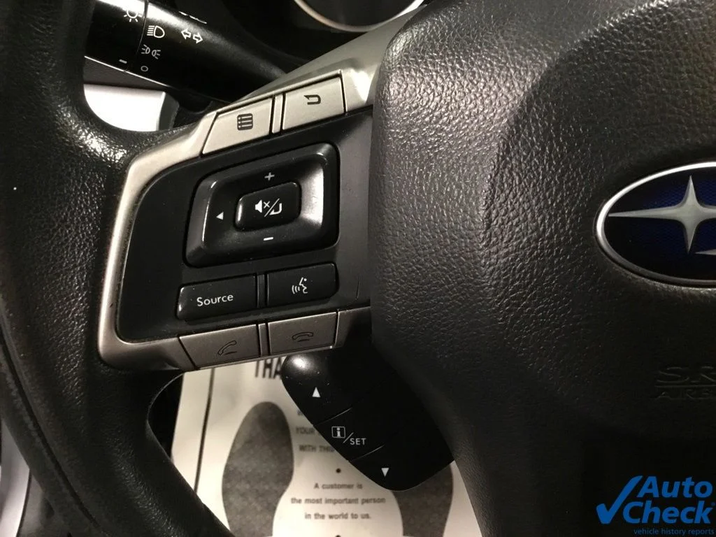 Used 2016 Silver Subaru 2.5i Premium image 43