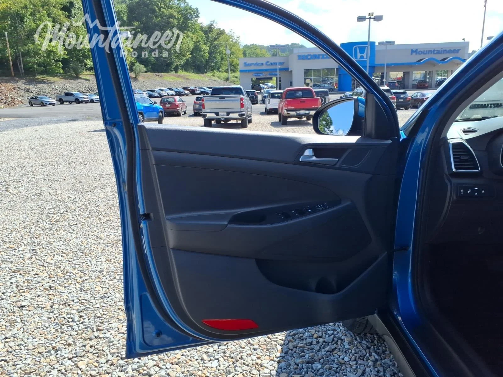 Used 2019 Aqua Blue Hyundai Value image 13