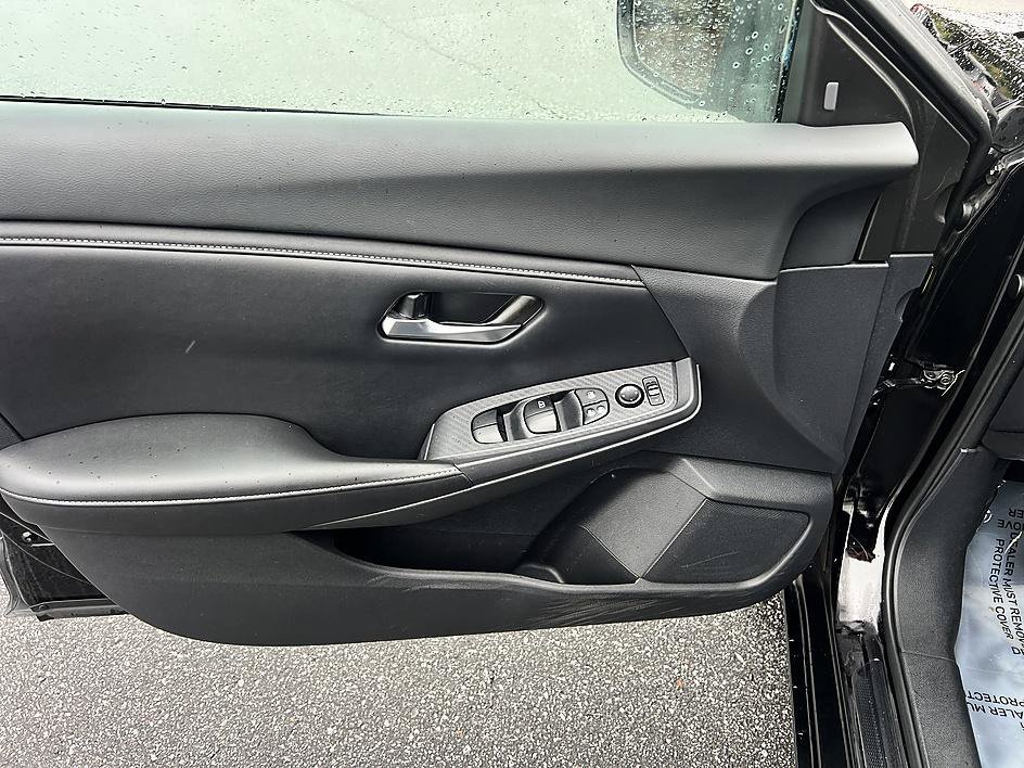 Used 2021 Super Black Nissan SV image 19