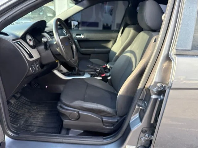 Used 2010 Gray Ford SES image 20