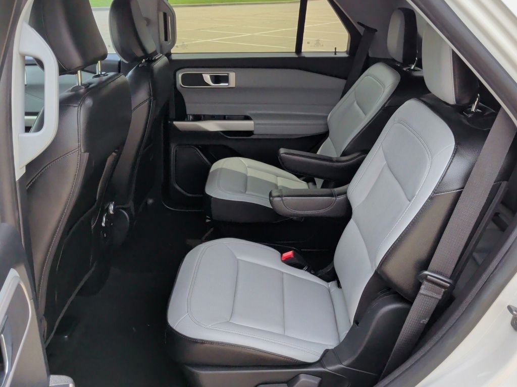 Used 2021 Star White Ford XLT image 34