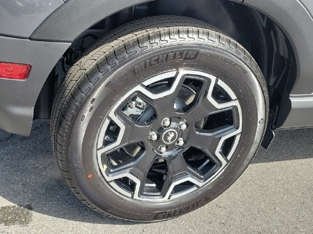 New 2026 Carbonized Gray Metallic Ford Outer Banks® image 25