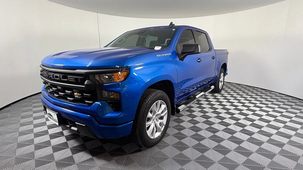 Used 2023 Blue Chevrolet Custom image 1