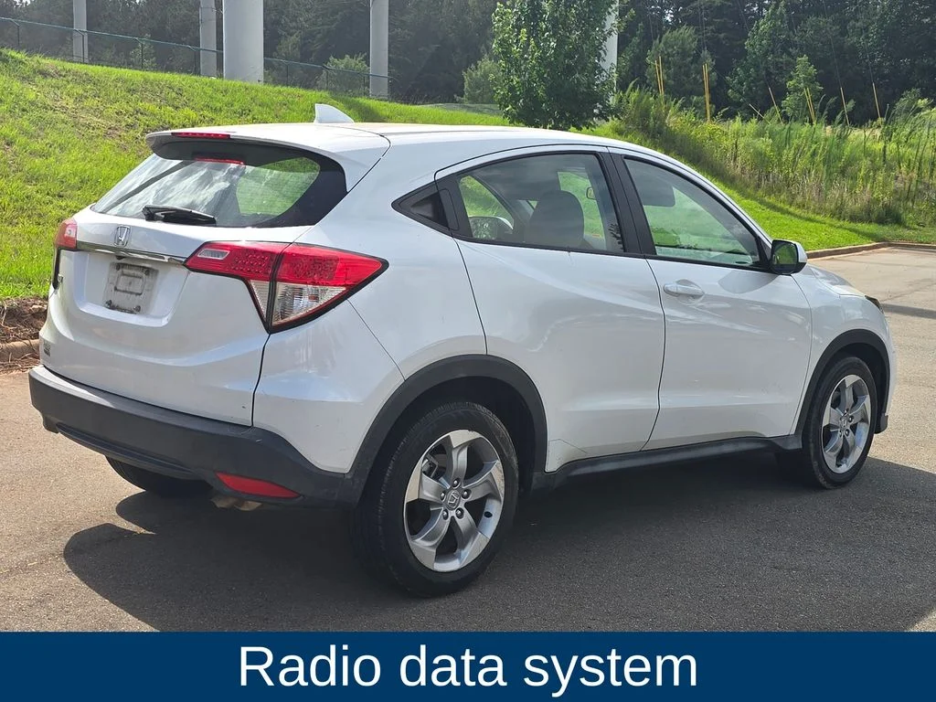 Used 2019  Honda LX image 3