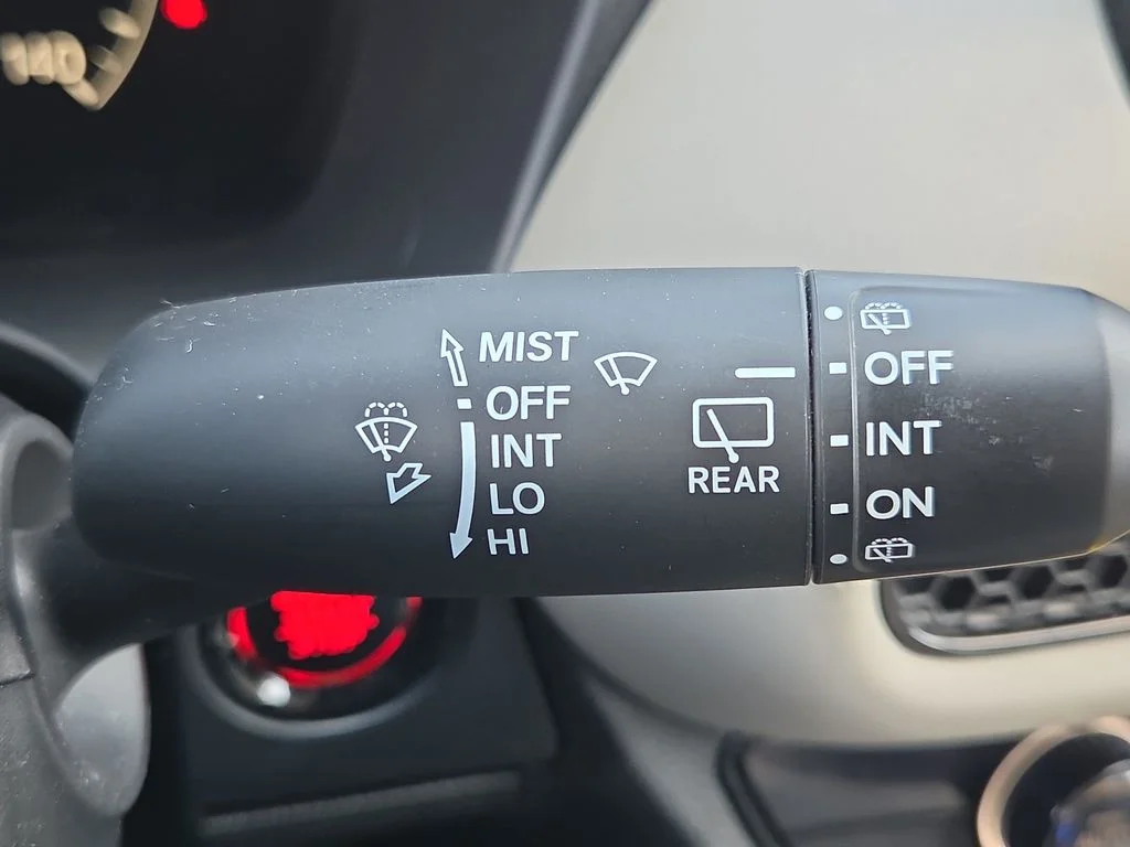 Used 2024 Silver Honda LX image 31