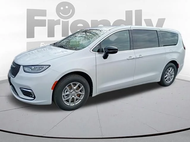 New 2026 Bright White Clear-Coat Exterior Paint Chrysler Select image 14