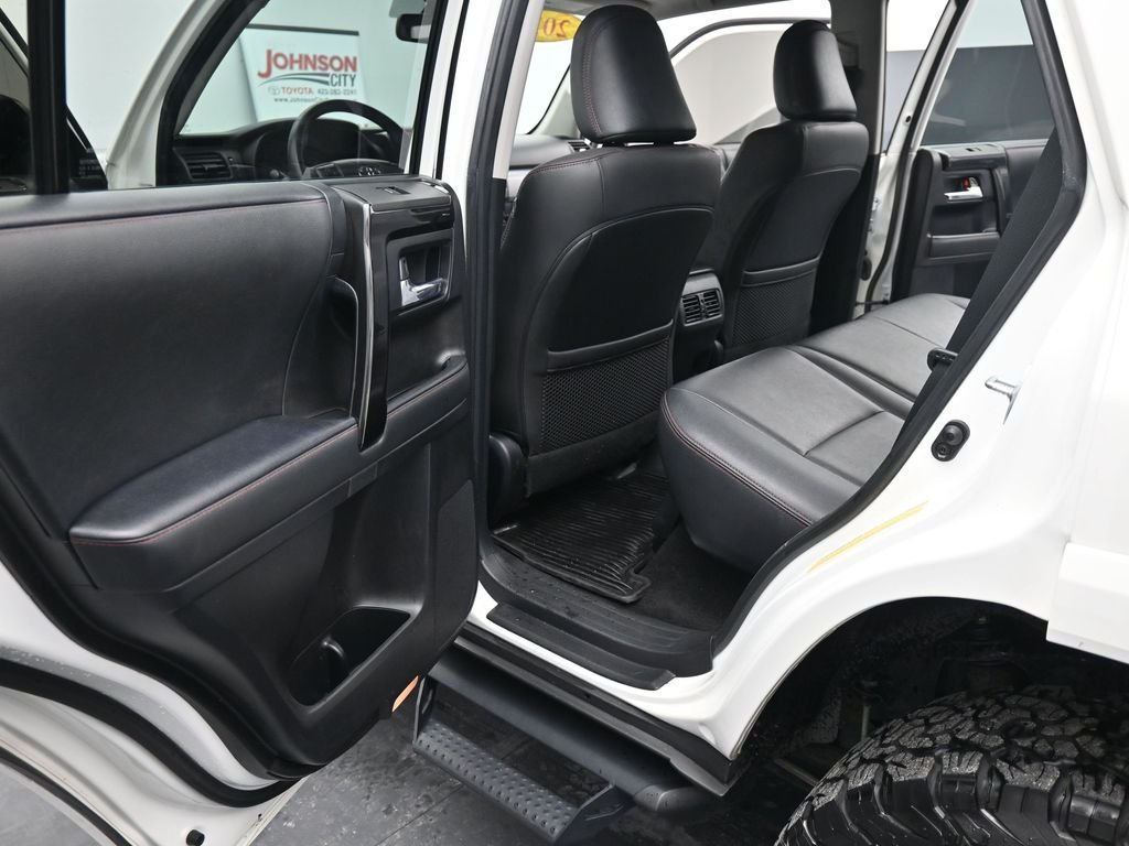 Used 2020 White Toyota Venture image 16