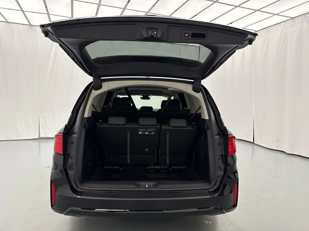 New 2026 Crystal Black Pearl Honda EX-L image 10