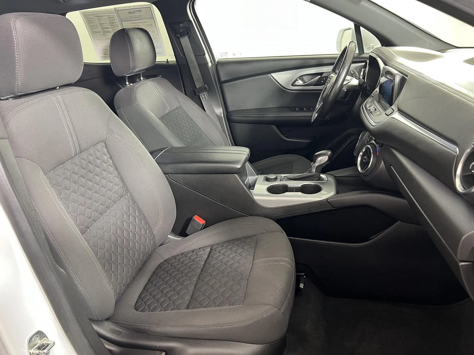 Used 2020 Summit White Chevrolet LT image 28