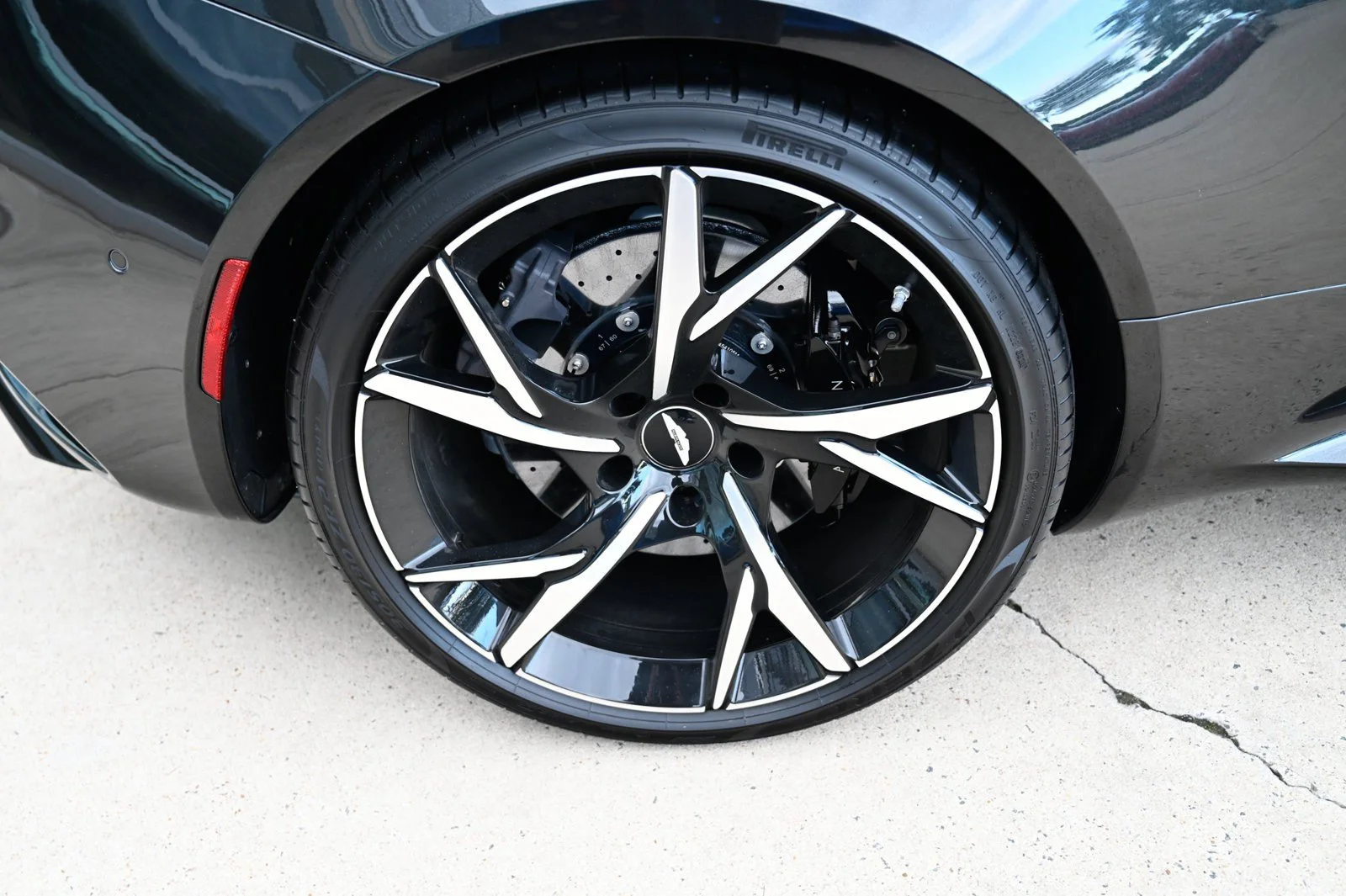 Used 2021  Aston Martin Superleggera image 31