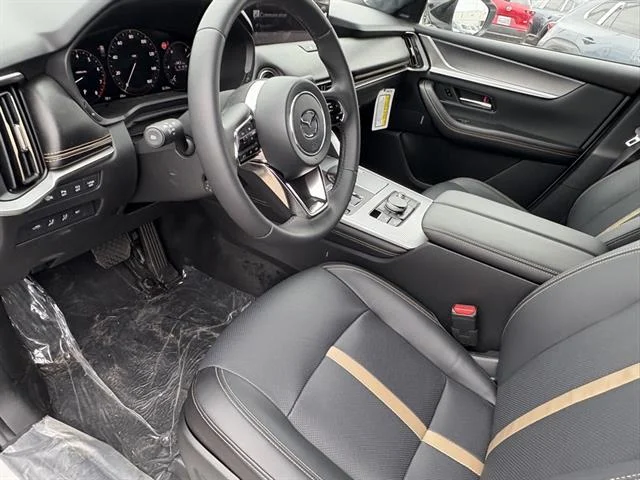 2025 Mazda CX-70 Premium Package - Photo 8