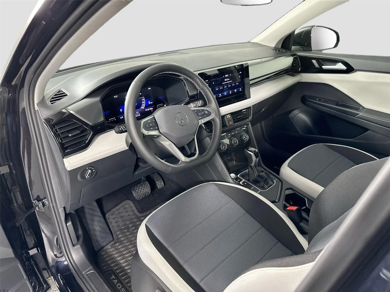 2025 Volkswagen Taos S - Photo 9