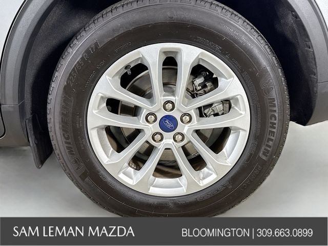 Used 2022 Silver Ford SE image 28