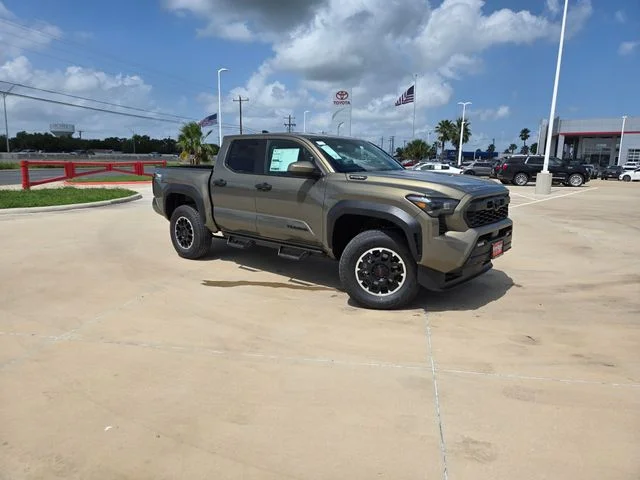 2026 Toyota Tacoma i-FORCE MAX TRD Off-Road i-FORCE MAX