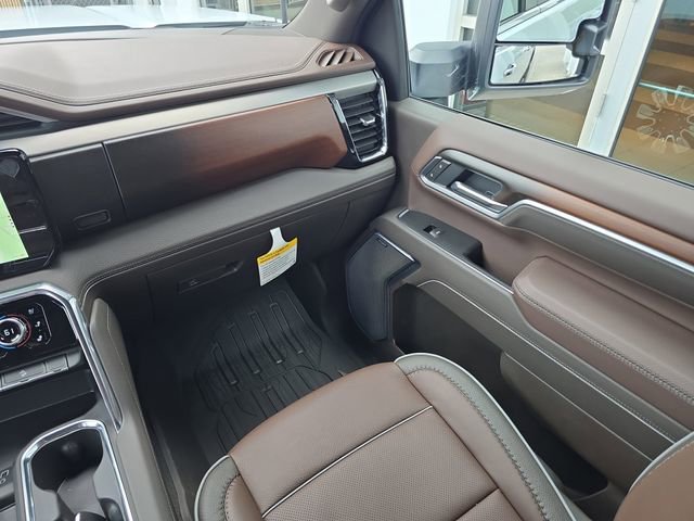 2026 GMC Sierra 3500HD Denali - Photo 15
