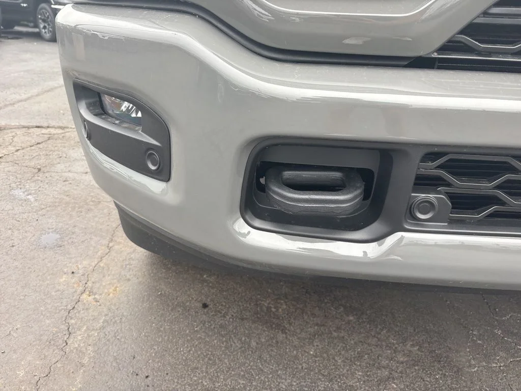 New 2026 Ceramic Gray Clear-Coat Exterior Paint RAM Limited image 9