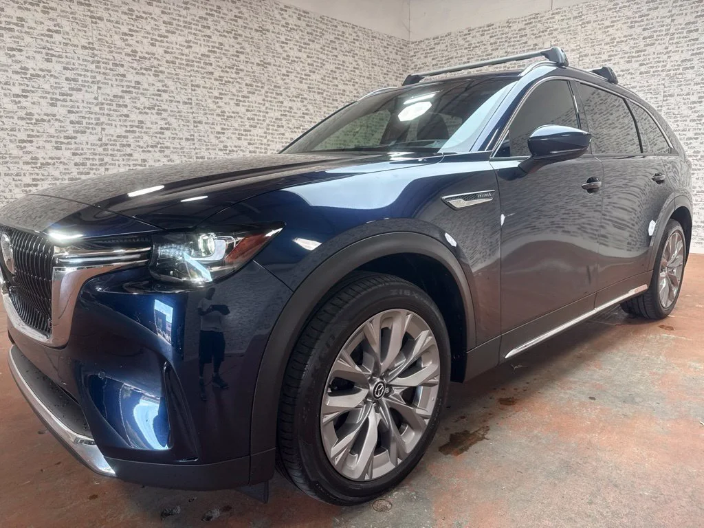 Used 2025 Deep Crystal Blue Mica Mazda 3.3 Turbo Premium Plus image 3