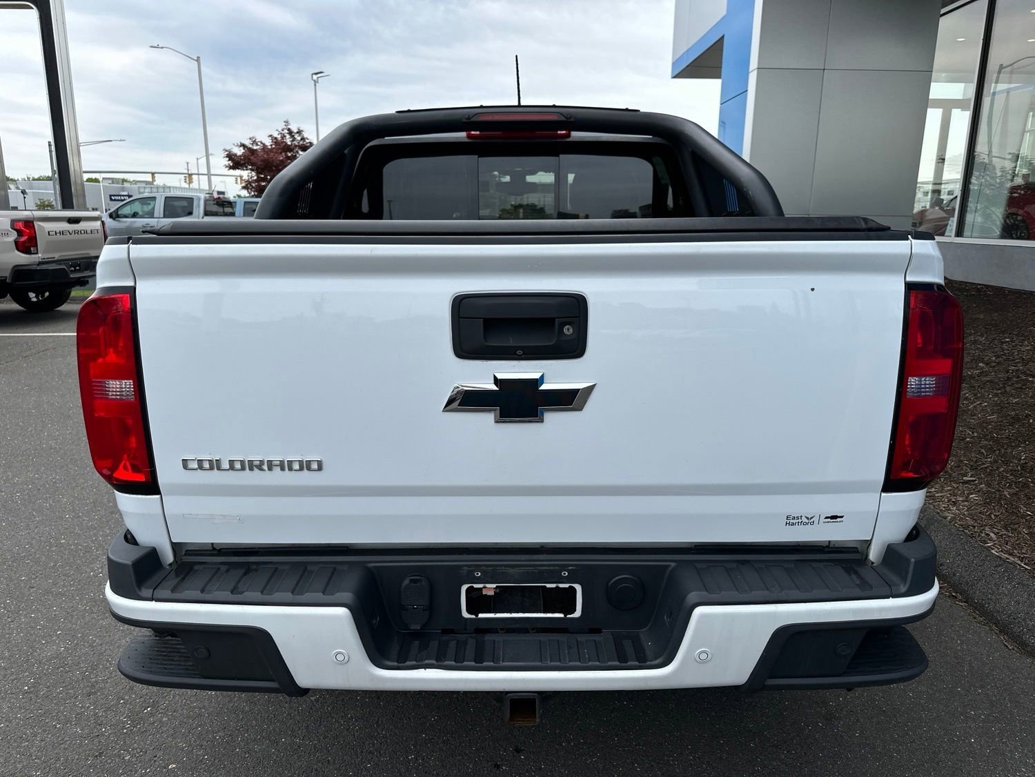 Used 2019 Summit White Chevrolet Z71 with Trailering Package - Bed Liner - Skid Plate Package - Off-Road Sport Bar - Premium Sound image 6