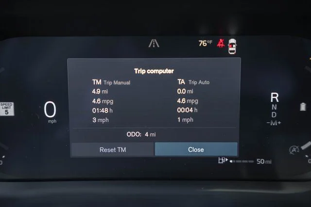 2026 Volvo XC60 Plus - Photo 38