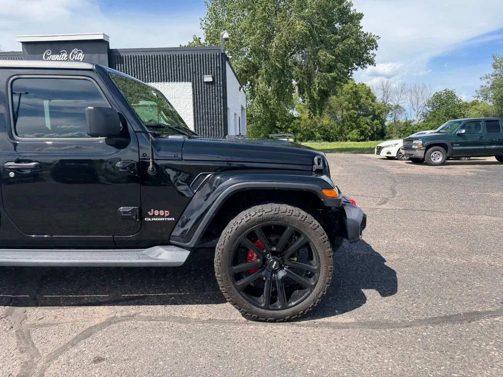 2021 Jeep Gladiator Overland - Photo 2