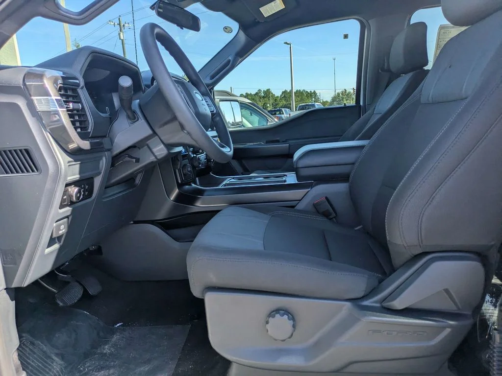 New 2026 Oxford White Ford STX image 19