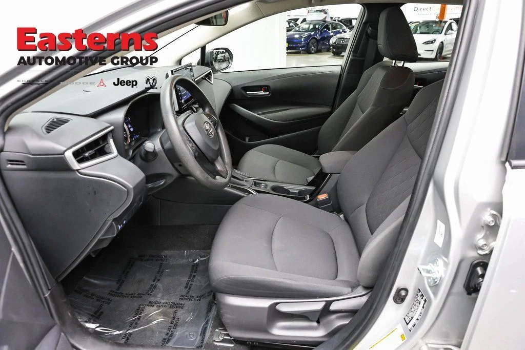 Used 2021 Silver Toyota LE image 12