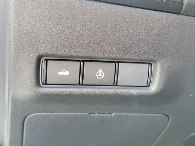 New 2026 Aspen White TriCoat Nissan SR image 23