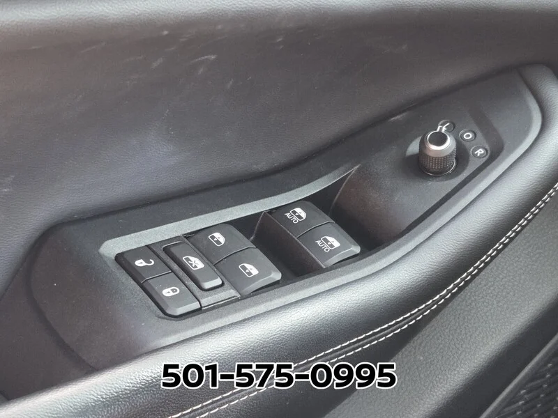 Used 2023 Velvet JEEP ALTITUDE 4X4 image 36