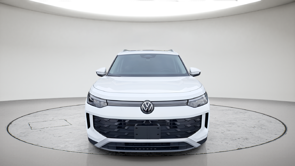 New 2025 White/off-white Volkswagen 2.0T SE image 2