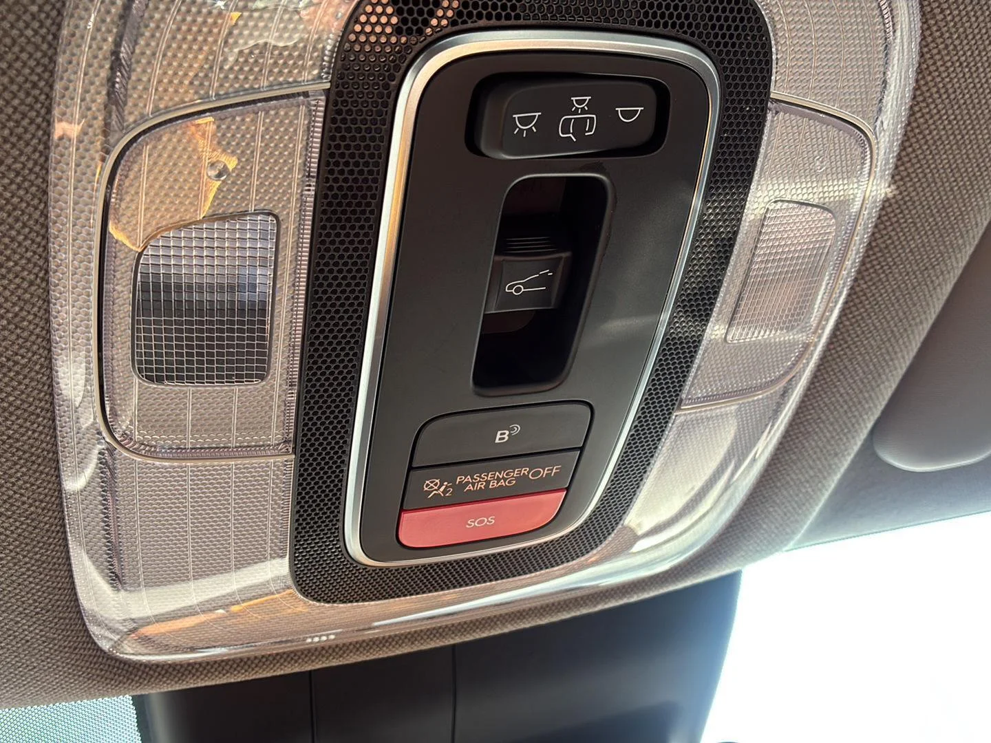Certified Used 2025 Abyss Black Hyundai SEL Convenience image 32