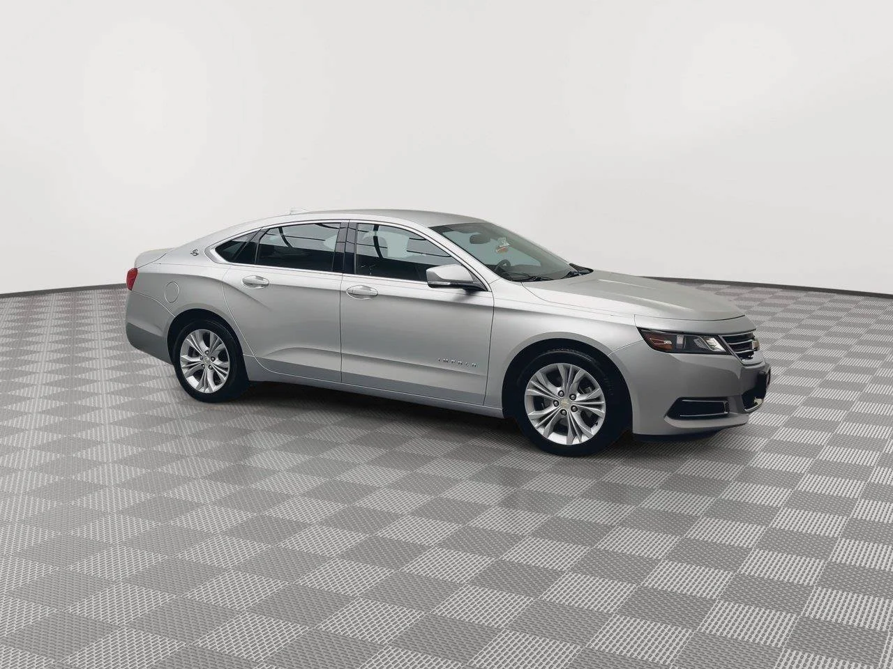 Used 2015 SILVER ICE METALLIC Chevrolet LT image 35