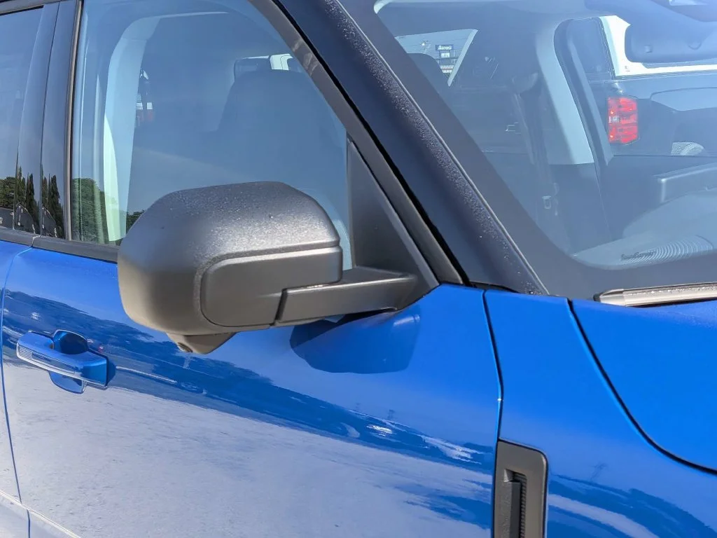 New 2026 Velocity Blue Metallic Ford Outer Banks® image 9
