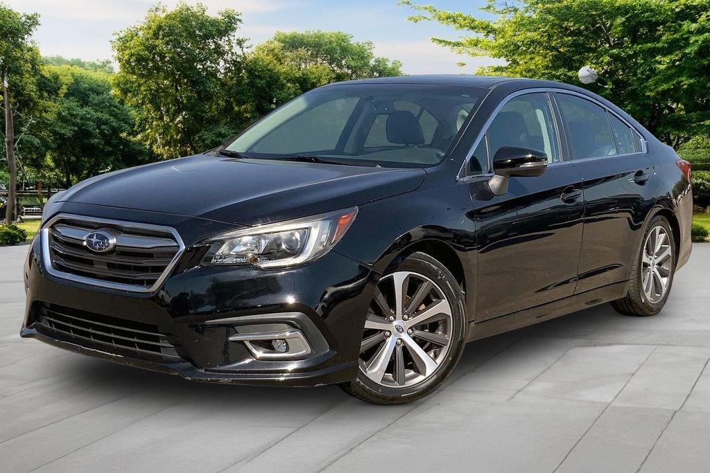 Used 2018 Black Subaru 2.5i image 1