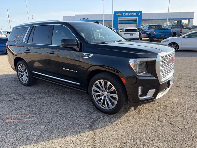 Used 2021 Black GMC Denali image 1