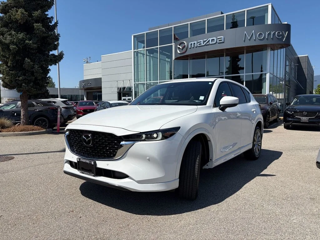 Used 2023 Rhodium White Metallic Mazda Signature AWD at BOSE sound,Turbo,AWD and a grea image 1