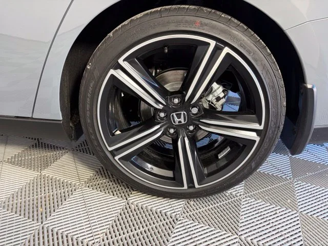 New 2026 Urban Gray Pearl Honda SE image 38