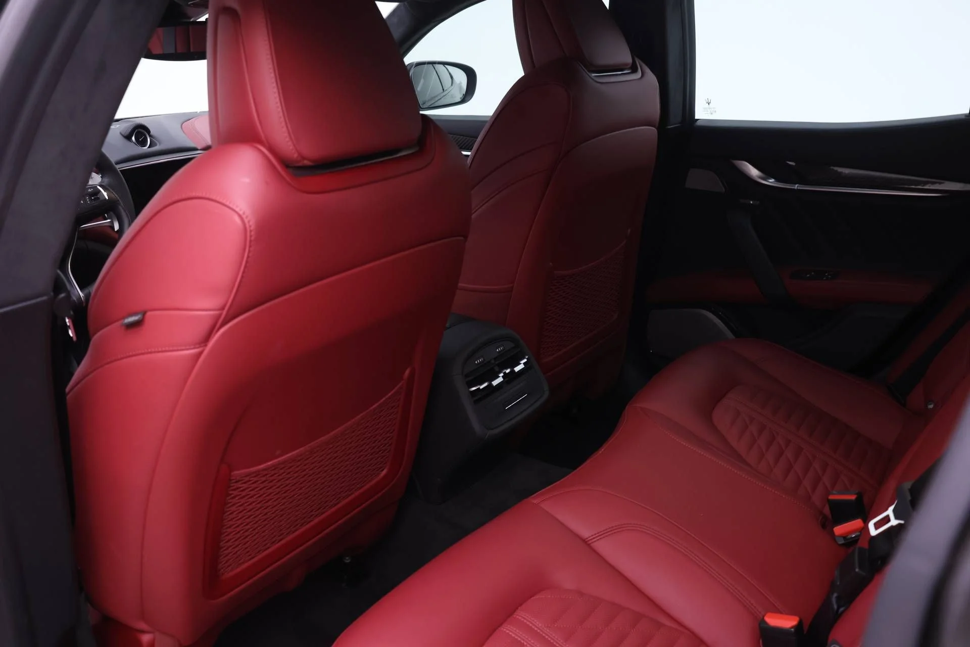 Certified Used 2023  Maserati Trofeo image 15