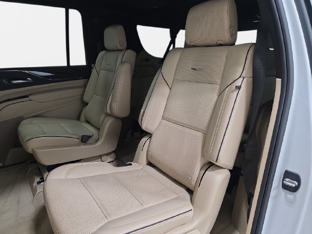 Used 2023 CRYSTAL WHITE TRICOAT Cadillac 4WD Premium Luxury image 13