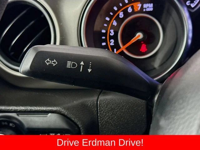Used 2021 Green Jeep Sport image 12