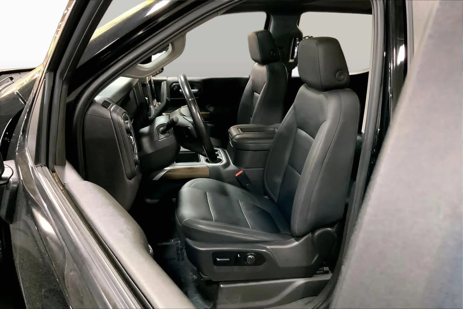 Used 2021 Black Chevrolet LT Trail Boss image 8