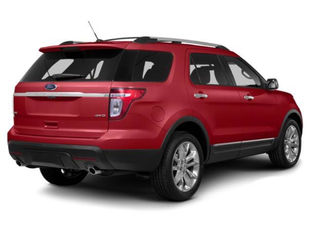 Used 2013 Ruby Red Metallic Tinted Clearcoat Ford XLT image 2