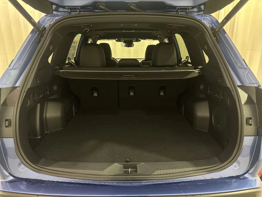 New 2026 Daybreak Blue Pearl Subaru Touring image 17