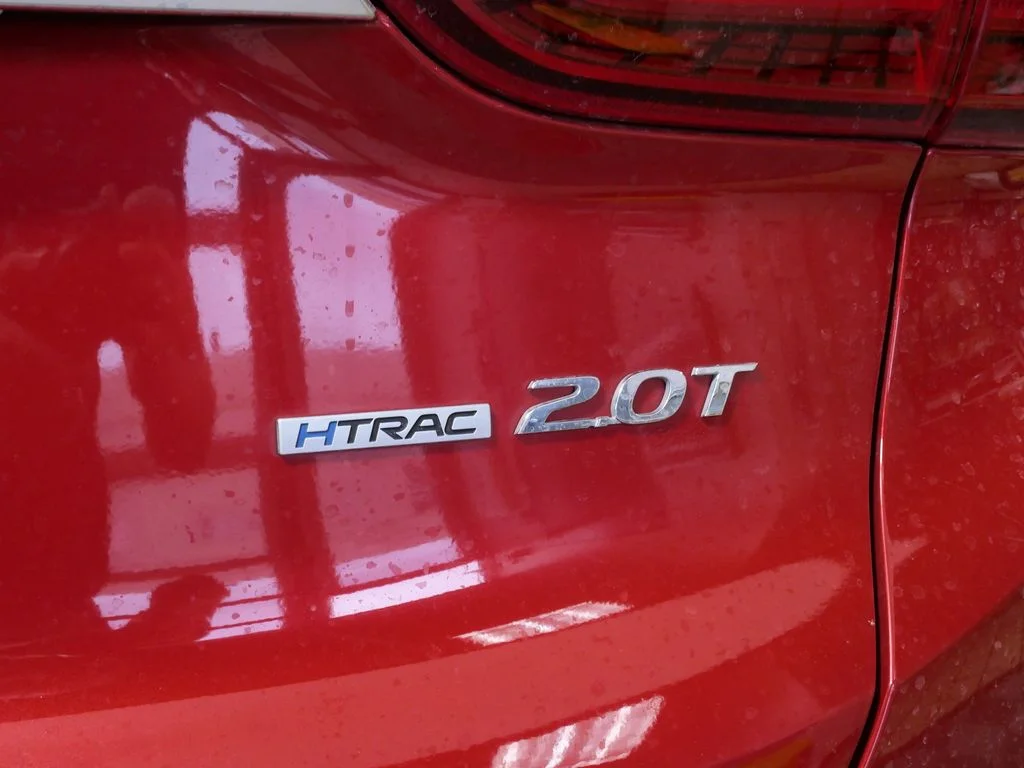 Used 2019 Red Hyundai Ultimate image 17