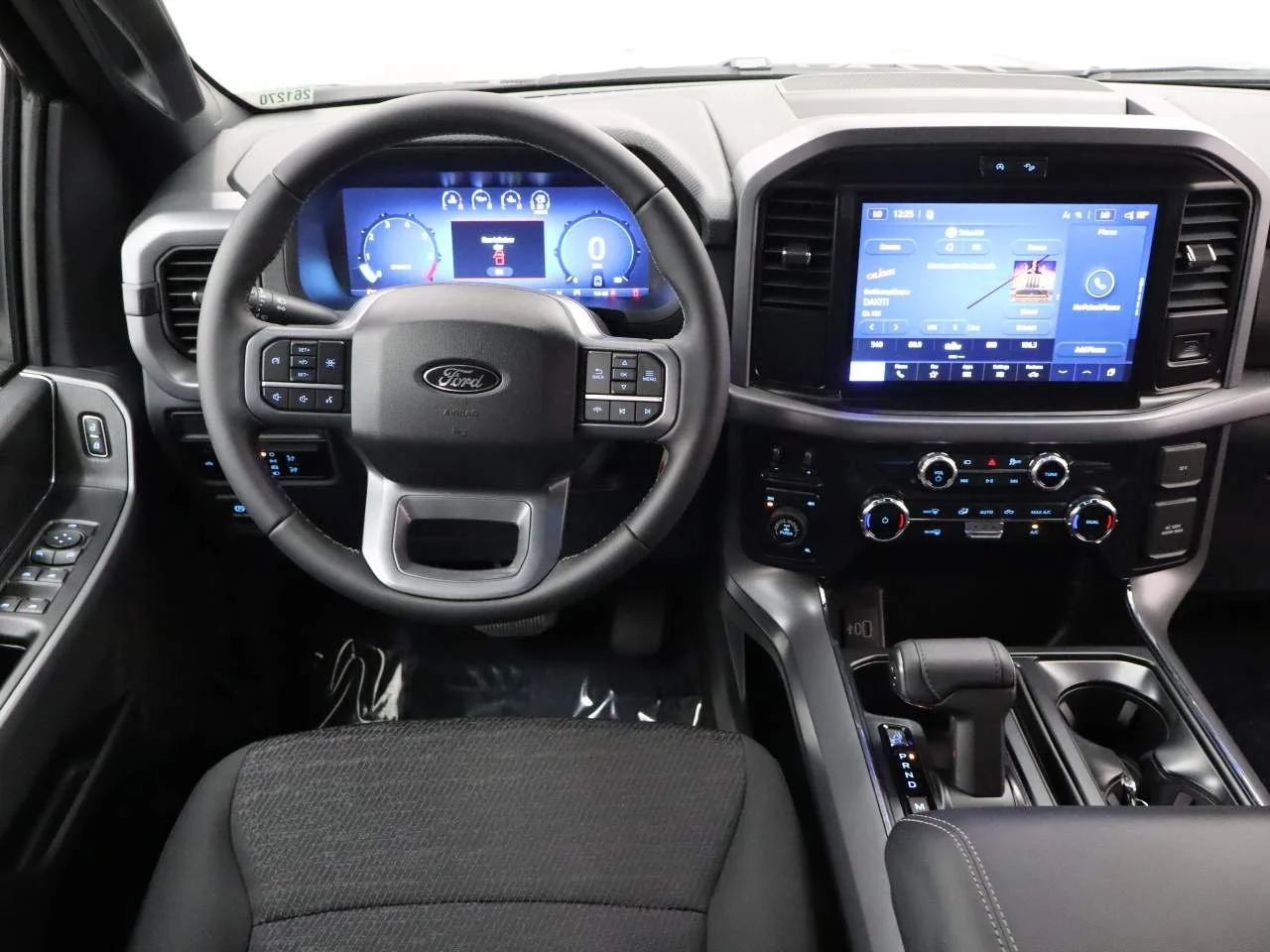 New 2026 Agate Black Metallic Ford XLT image 13