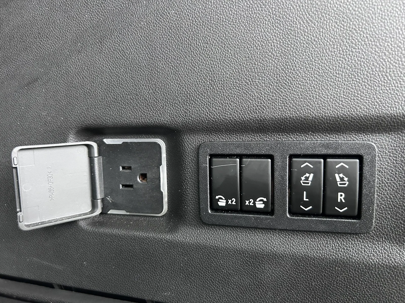 Used 2021 GRAY Chevrolet RST image 8