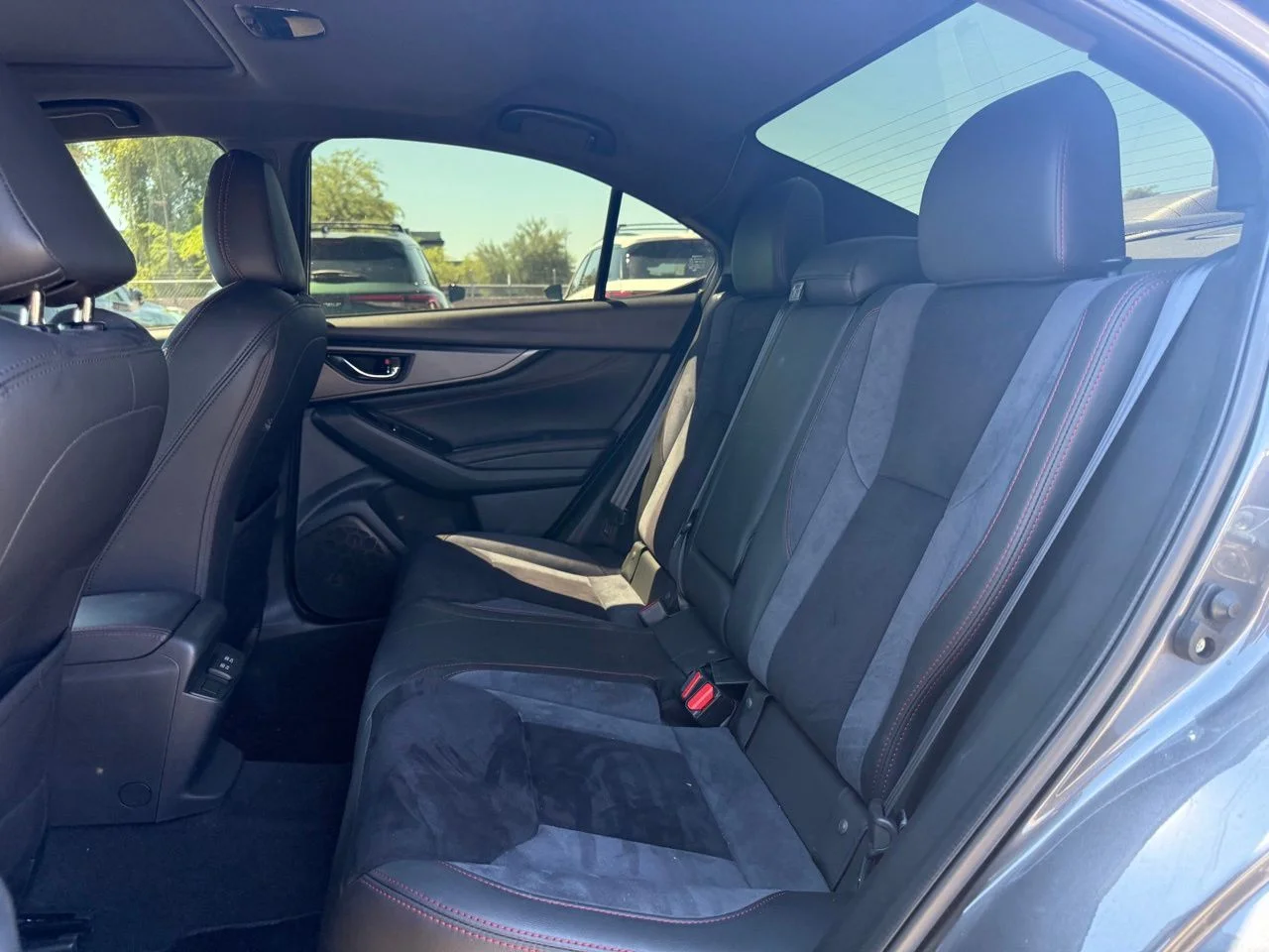 Used 2022 Magnetite Gray Subaru Limited image 9
