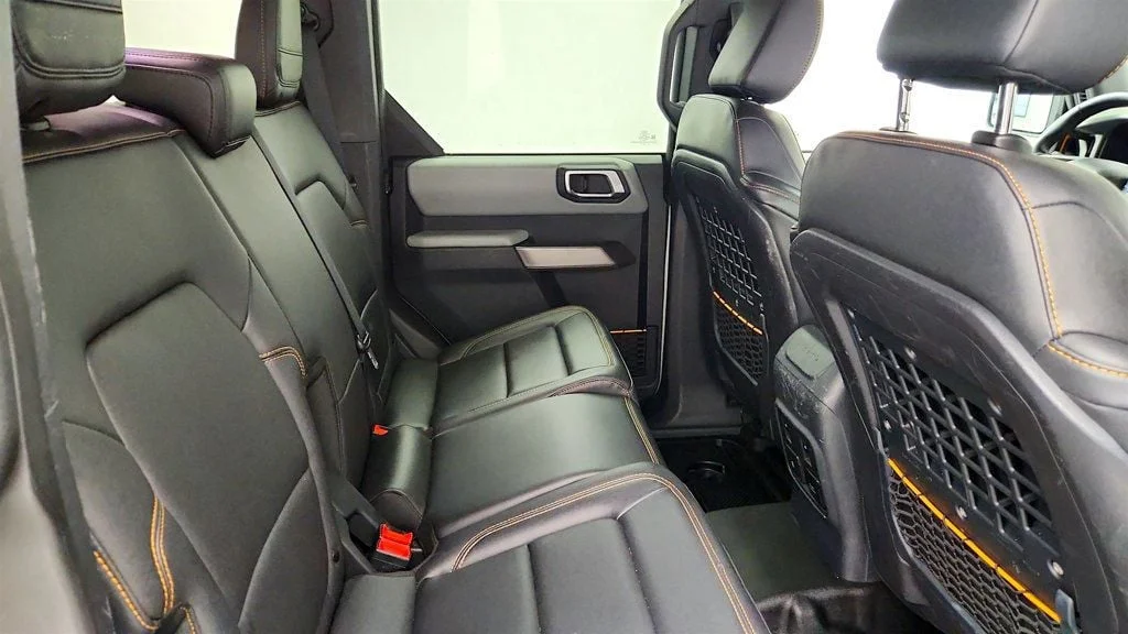 Used 2021 Cactus Gray Ford Badlands 4 Door Advanced 4x4 w/ Sasquatch Pkg & High Pkg image 22