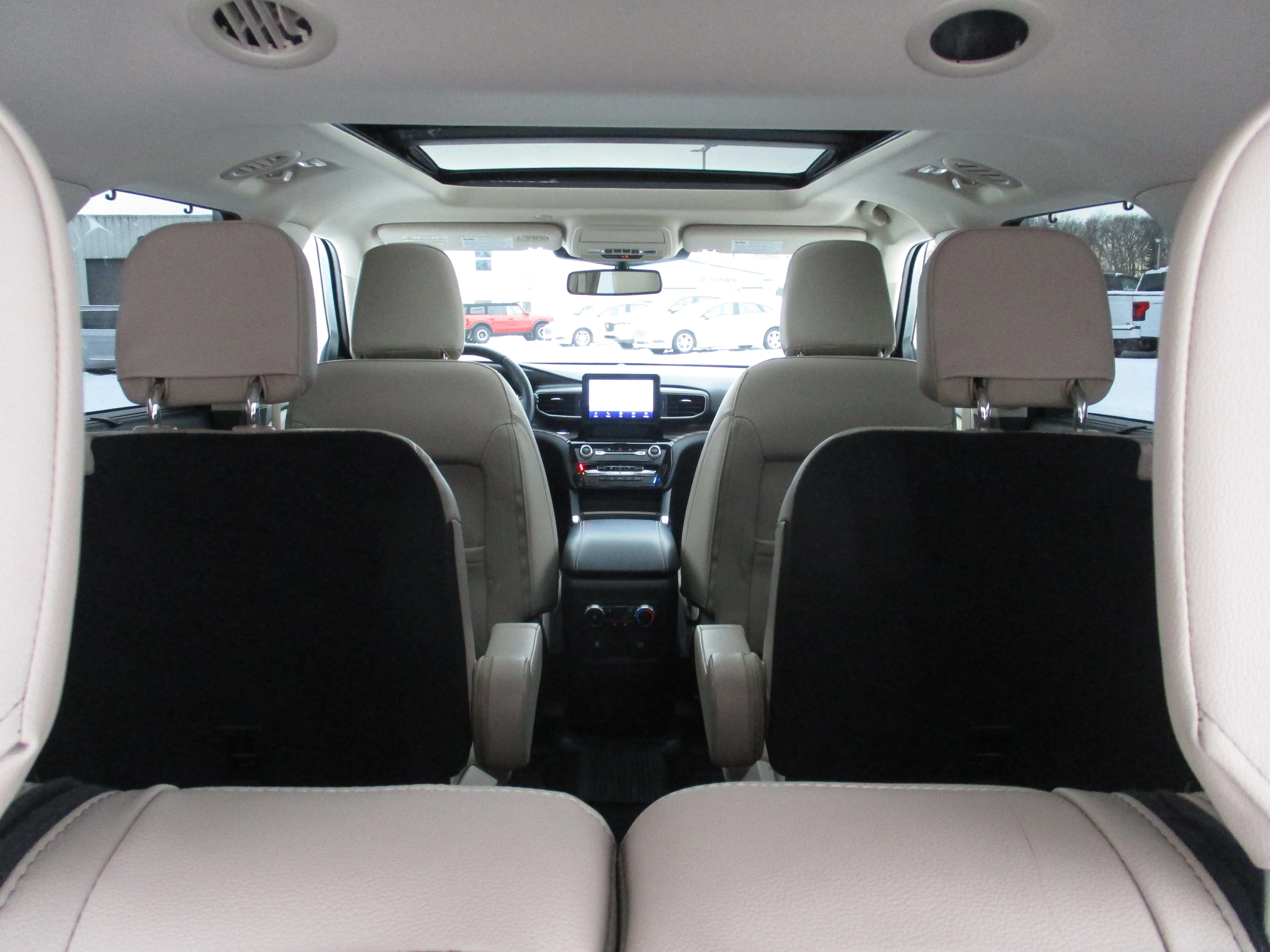 Used 2022 Star White Metallic Tri-Coat Ford Limited image 17