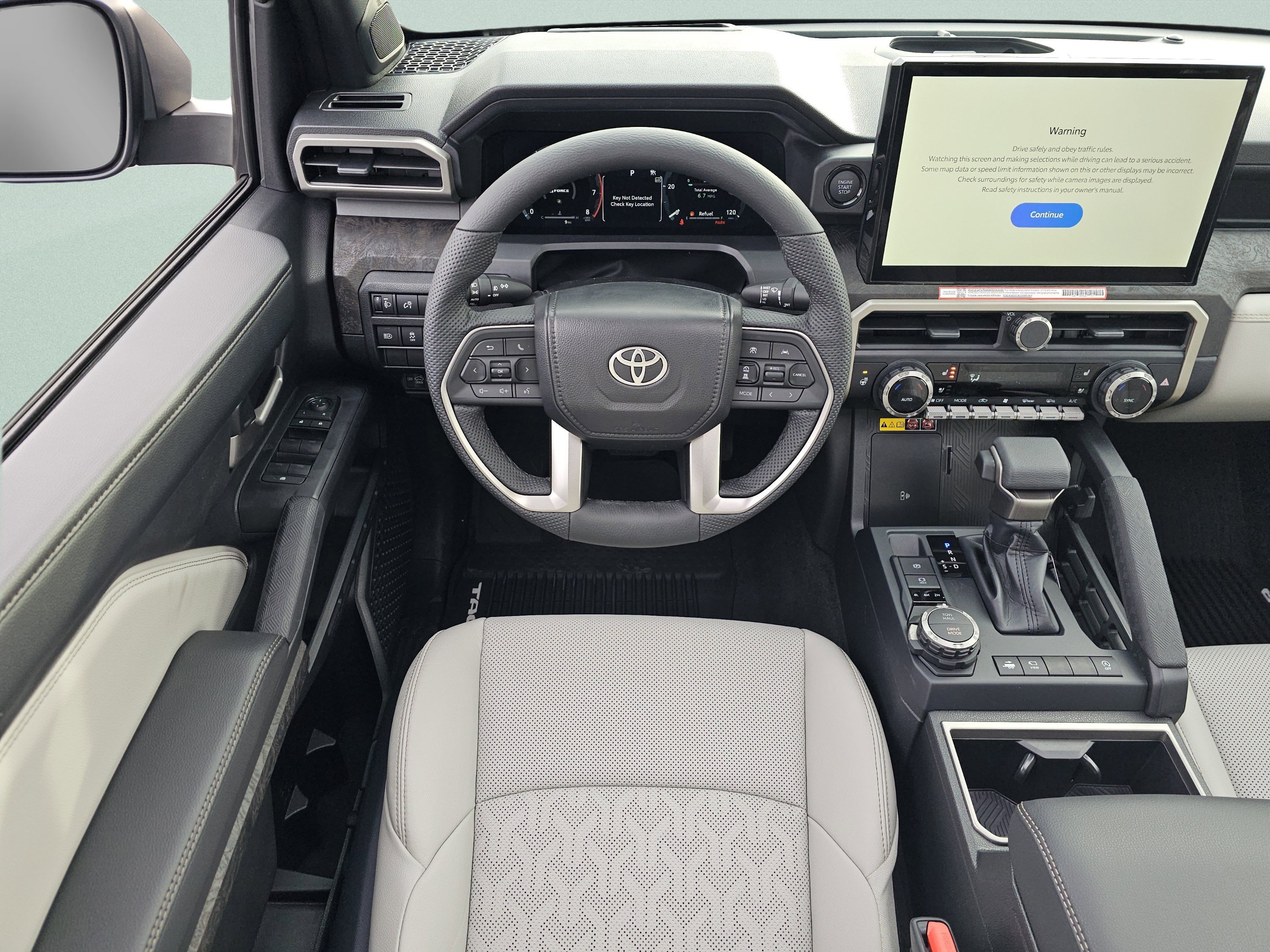 2026 Toyota Tacoma Limited - Photo 4